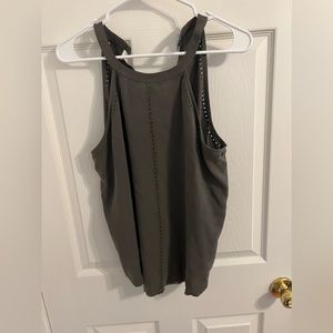 Go By Go Silk sleeveless shirt size Medium. Excellent condition like new